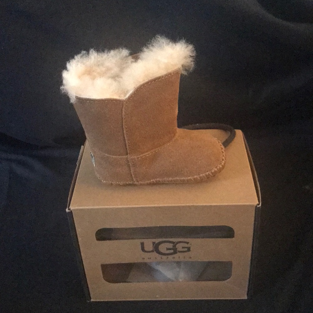 Like New Baby Ugg Booties Size 0/1